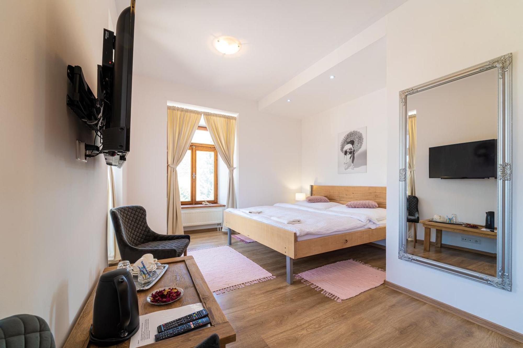 Bed & Breakfast Hugo Plesivec Exterior foto